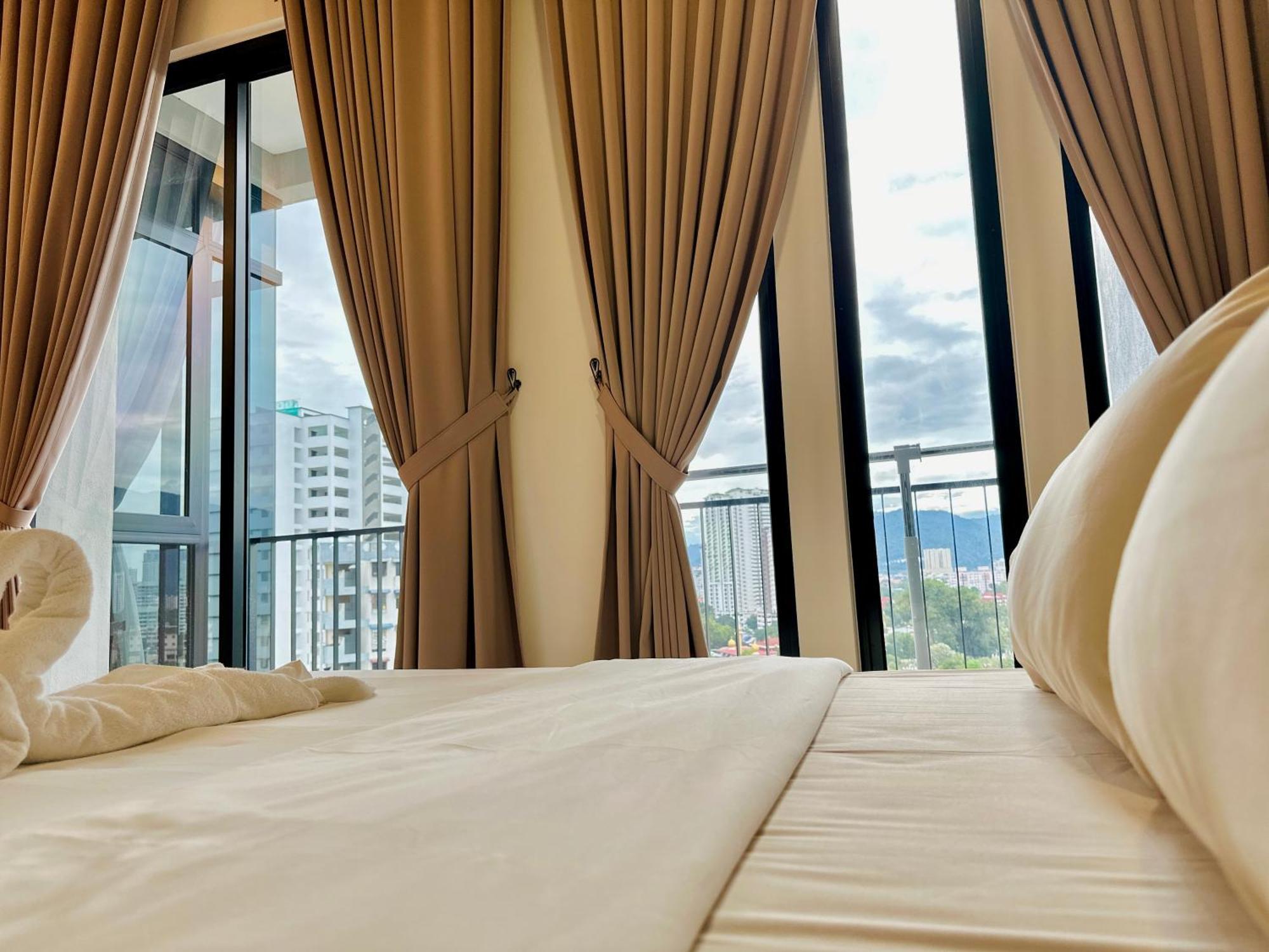 2Br Luxury Rooftop Swimming Pook Homestay@Georgetown@10Pax - 无敌美景两房民宿 Extérieur photo